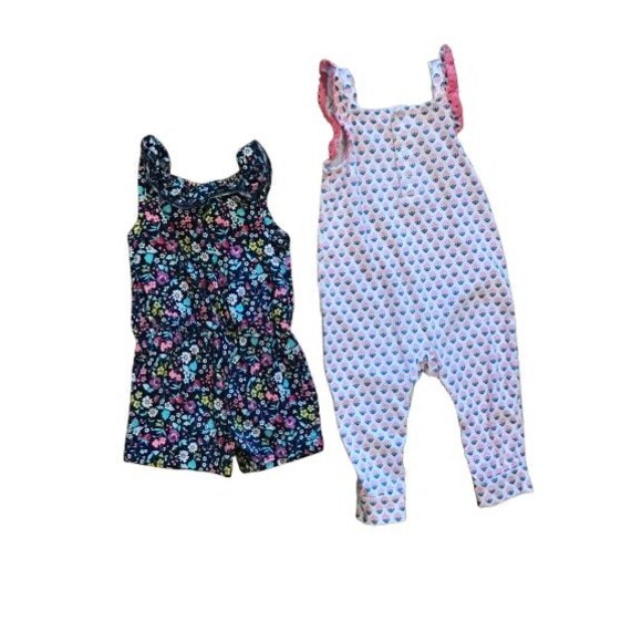 Lot of 2 Girl's 9 Month Rompers Carter's Cotton Floral - Picture 2 of 2